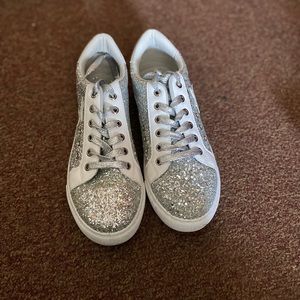 Brand: outwoods. Size:10. Worn: 2 times